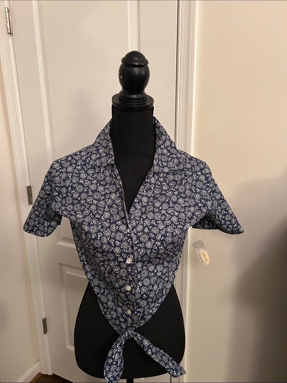 NWT Talbots Navy Floral Tie-Front Button Down Shirt